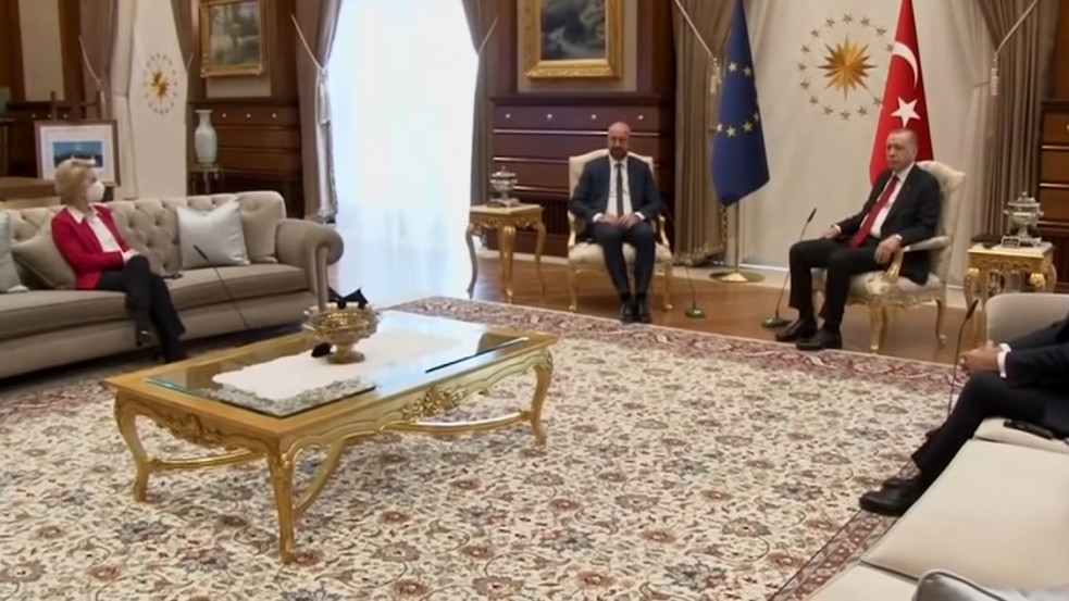 Tovább dagad a diplomáciai botrány: most az olasz miniszterelnök szállt bele Erdoganba