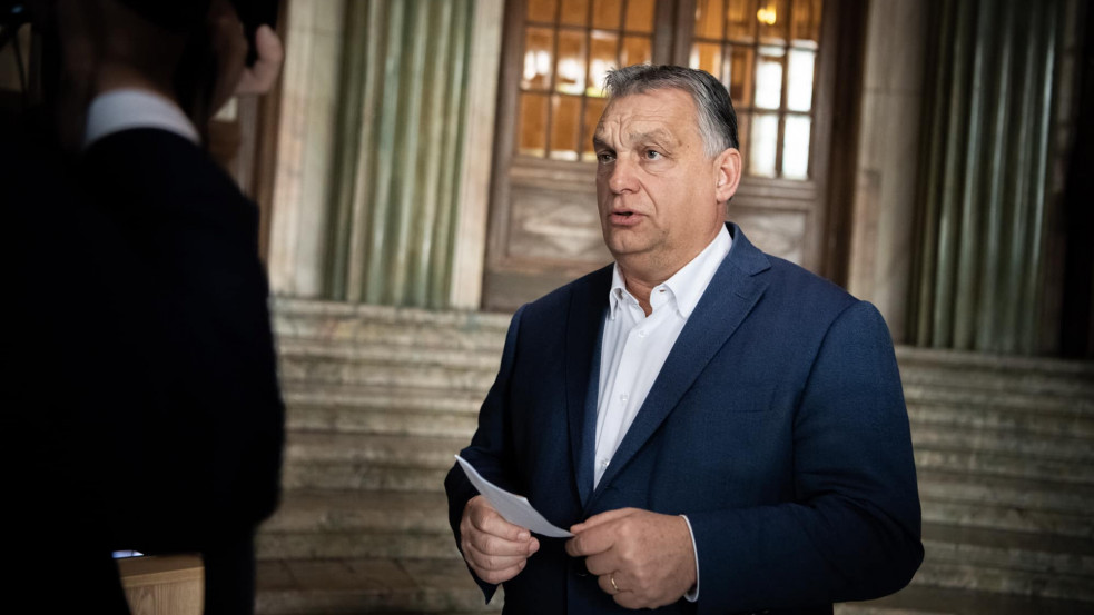 Rendkívüli: Orbán bejelentette, itthon is kifejlesztik a Covid-útlevelet