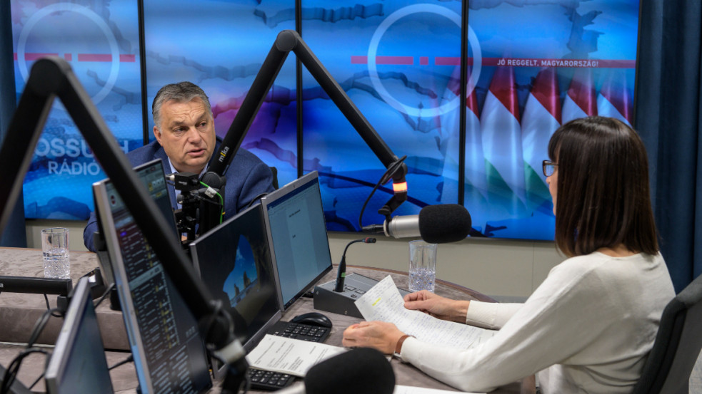 "Most mi támadunk, a vírus pedig védekezik" - Orbán szerint március 15-éig minden regisztrált 60 év felettit beoltanak