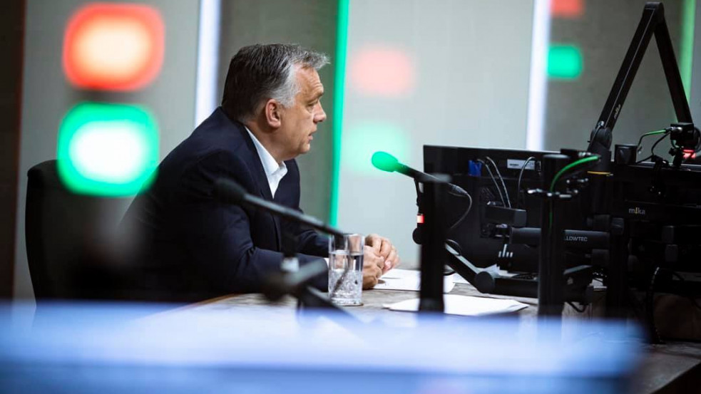"Száznál is többen halnak meg naponta, nekem ne mondja meg egy uniós biztos, mit csináljak" – Orbán a vakcinabeszerzésről