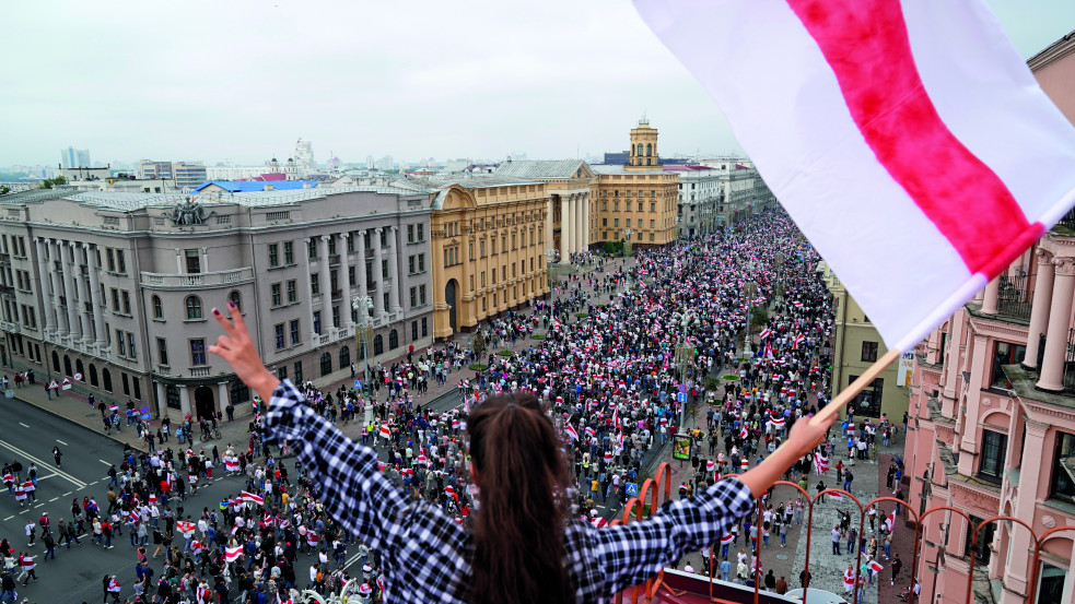 Minden oldalról befolyásolnák a fehérorosz demokratizálódást