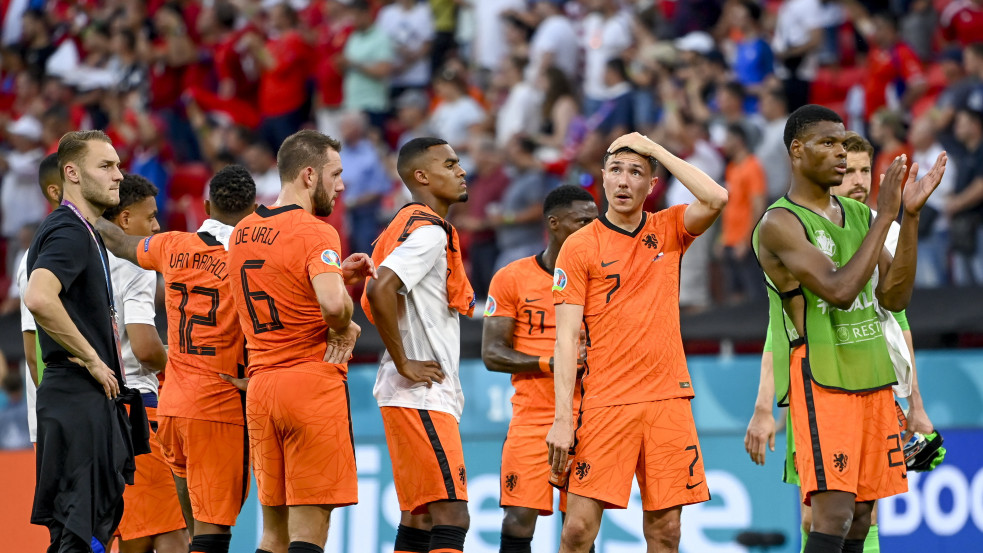 Elképesztő meglepetés az Eb-n: a csehek térdre kényszerítették a hollandokat Budapesten