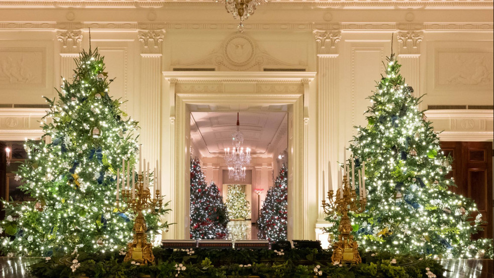 Varázslatos karácsonyi dekorba öltözött a Fehér Ház - videó
