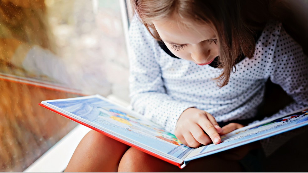Gőzerővel érzékenyítésbe kezdene a gyerekkönyveket forgalmazó magyar kiadó