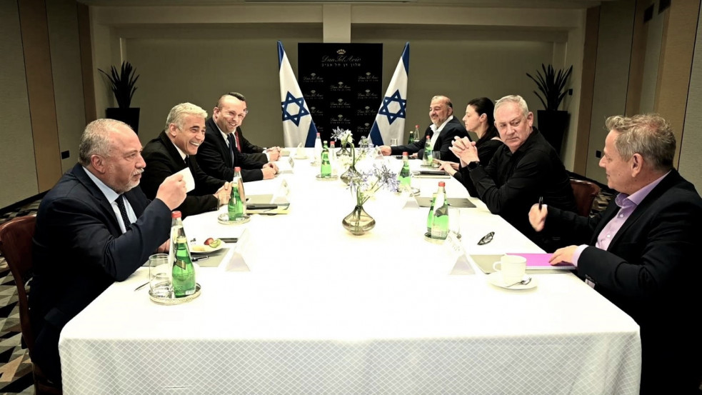 Vasárnap dől el, végül is le tudja-e váltani a Lapid-Benett kormány Netanjahut