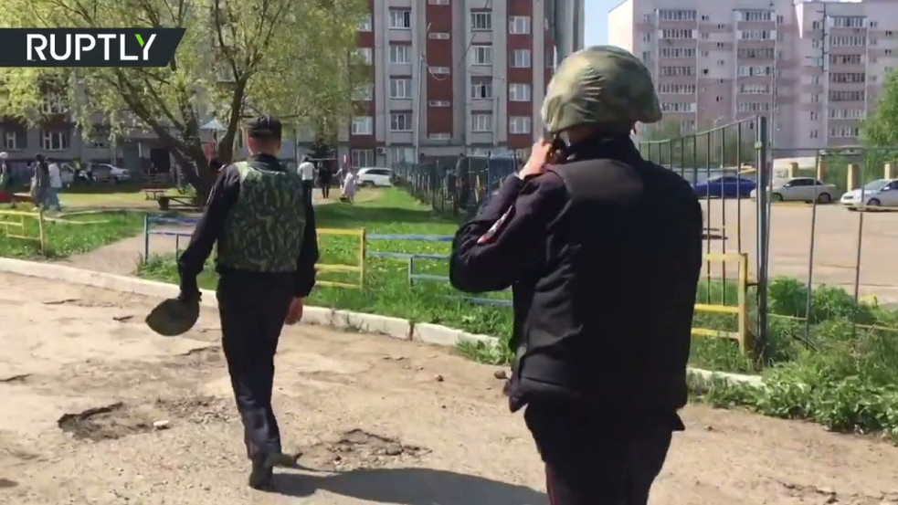 Vérfürdőt rendeztek egy orosz iskolában: 8 halott, 16 sebesült