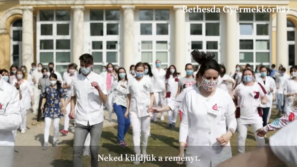 "Neked küldjük a reményt"- Lélekemelő táncos videóval jelentkezett a Bethesda kórház