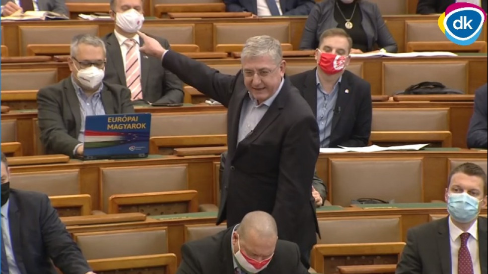 "Önök ölték meg őket... maguknak nincs kegyelem!" - börtönnel fenyegette meg Gyurcsány a kormányt a parlamentben
