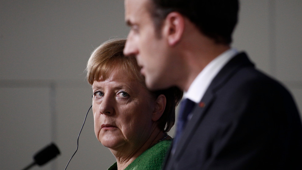 "A szövetségesek közötti kémkedés elfogadhatatlan" – így reagált Macron és Merkel a megfigyelési botrányra
