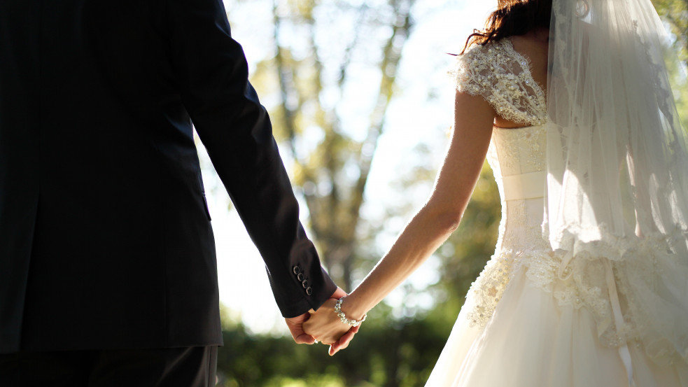 Robbanásszerűen nő a házasságkötések száma