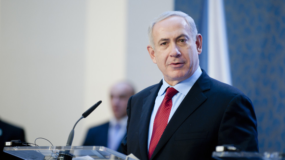 Eldőlt: Netanjahu vádlottként is lehet miniszterelnök