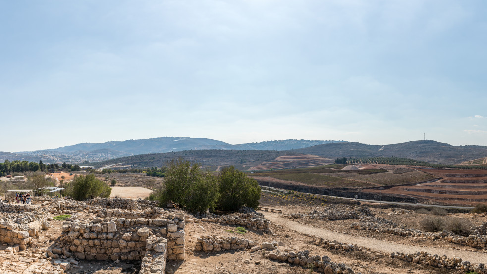 Kalandos körülmények között került elő II. Jeroboám király 2700 éves bullája Izraelben