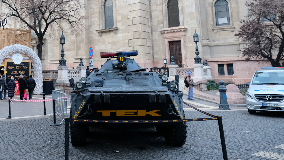 Kivonult a TEK az osztrák-magyar határra