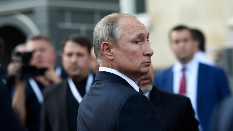 Moszkvai források szerint januárban lemondhat Putyin - a Kreml cáfol