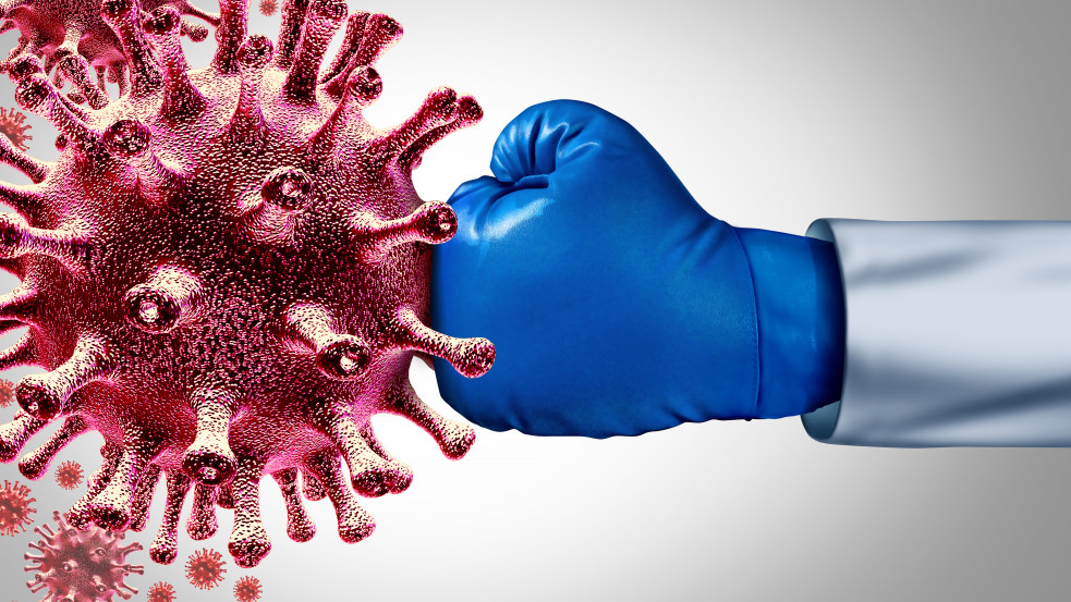 Már lehet koronavírus elleni oltásra regisztrálni az interneten