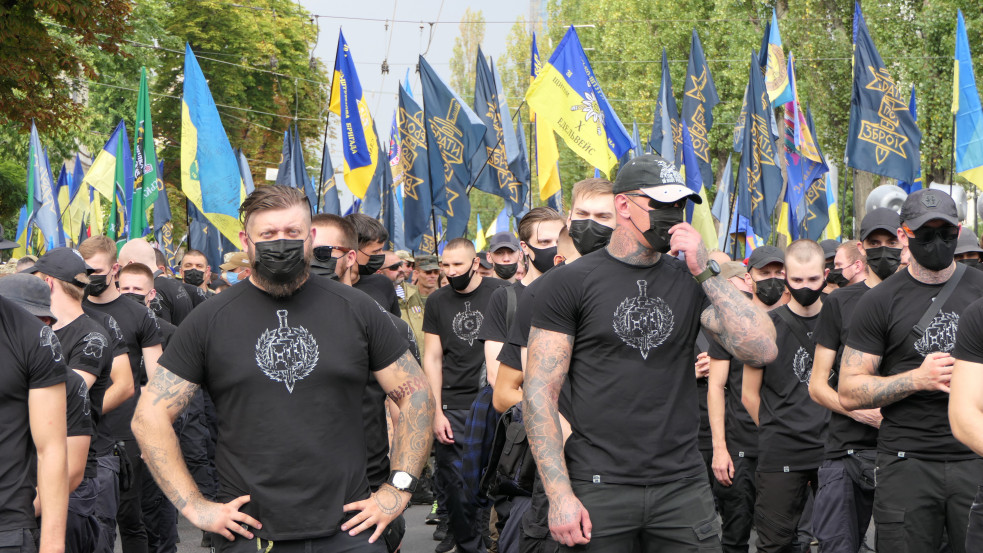 "Hagyjátok el az ukrán földet, vagy megmérgezünk, mint a patkányokat" - durva fenyegetéseket kaptak a kárpátaljai magyar képviseletek