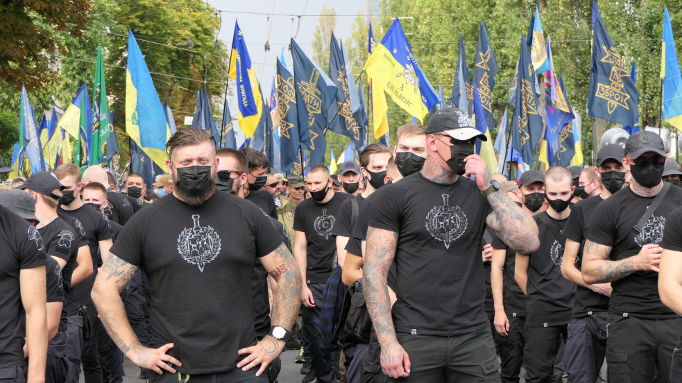 "Hagyjátok el az ukrán földet, vagy megmérgezünk, mint a patkányokat" - durva fenyegetéseket kaptak a kárpátaljai magyar képviseletek