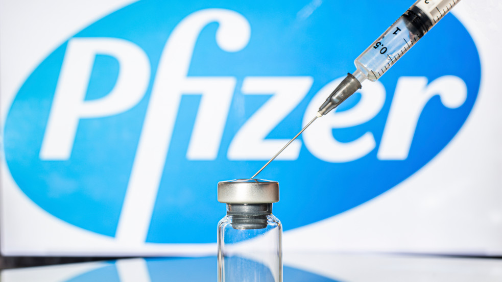 A Pfizer-BioNTech vakcinát engedélyezhetik leghamarabb Magyarországon