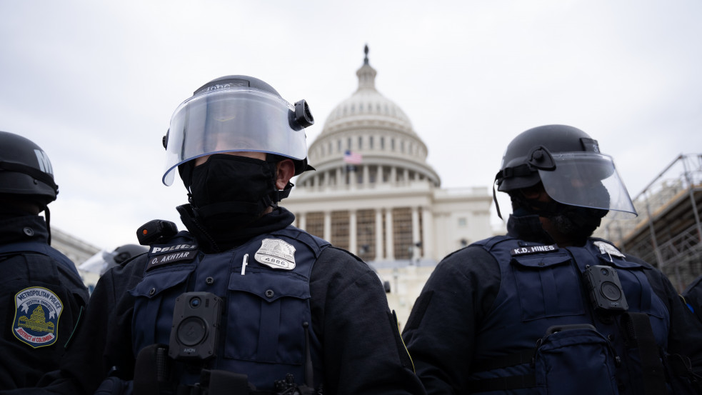 Újabb "ostromtól" tart a capitoliumi rendőrség