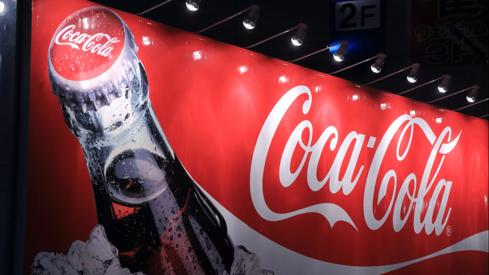 Radikális sokszínűségi politikájának felfüggesztésére kényszerült a Coca-Cola