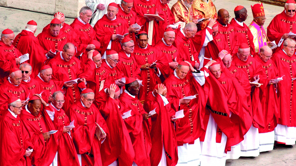 Két pápa és a vatikáni „maffia”