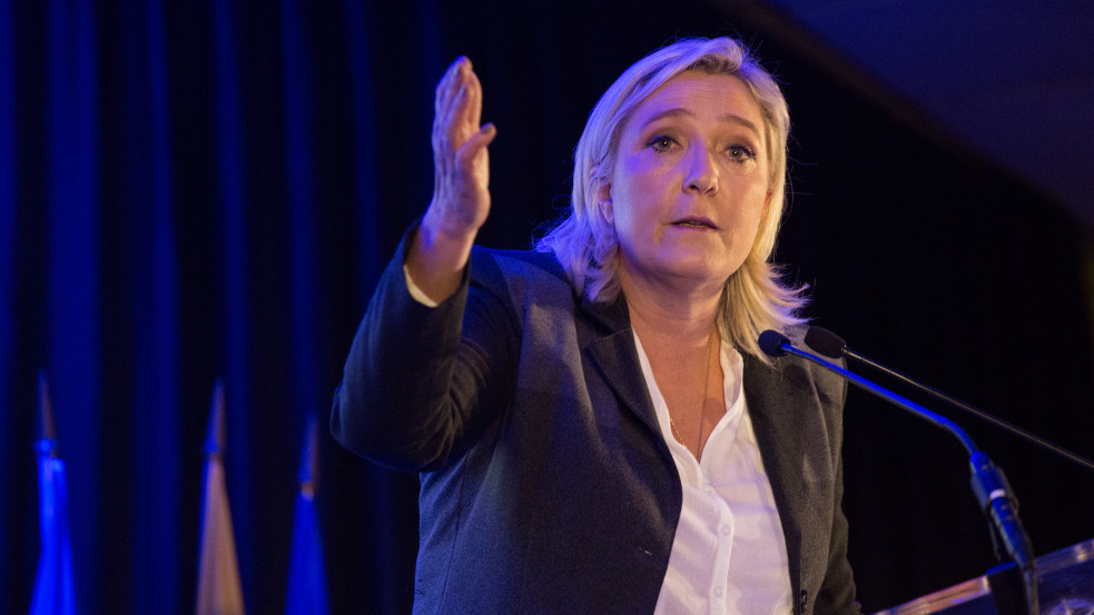 Le Pen: nincs már olyan hely Franciaországban, ahol biztonságban érezné magát az ember