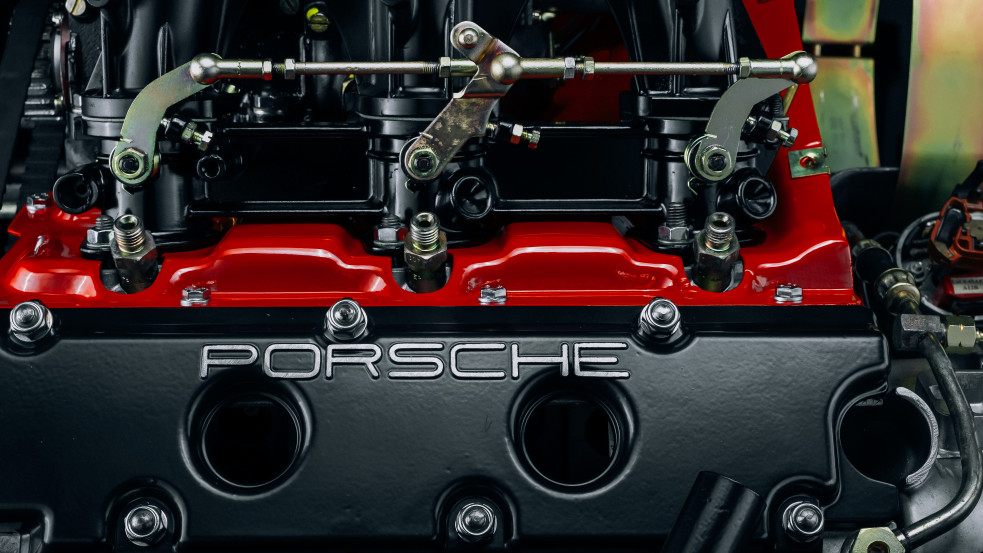 A VW dízelbotránya után itt a Porsche benzinbotránya