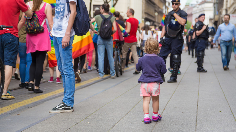 Először válhatott nevelőszülővé homoszexuális pár Horvátországban