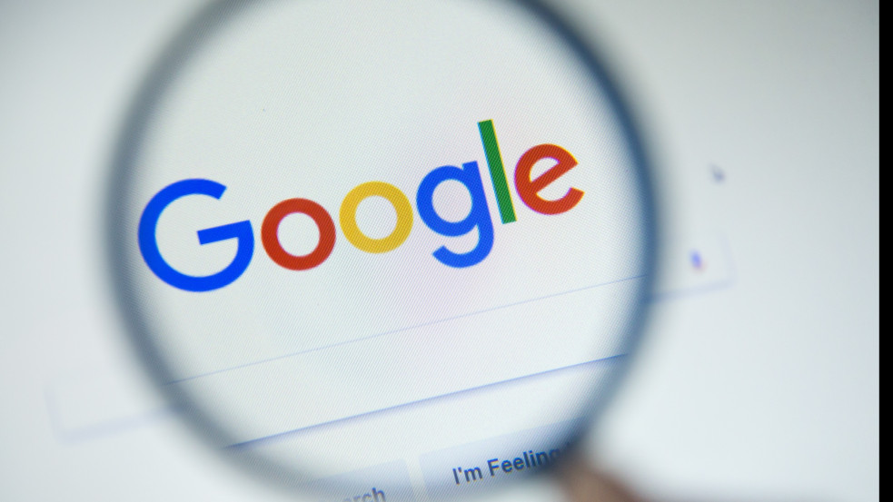 Gigantikus per: Privát módban is megfigyel a Google