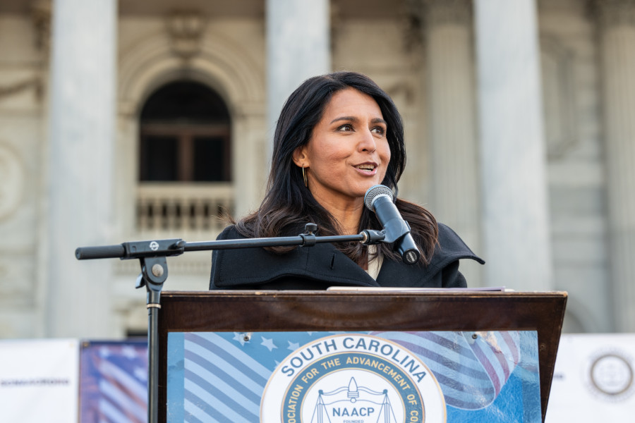 Tulsi Gabbard (Forrás: Shutterstock/Puzzlepix)