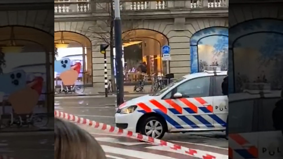 Túszul ejtett több embert egy fegyveres egy amszterdami Apple-boltban - felvételek