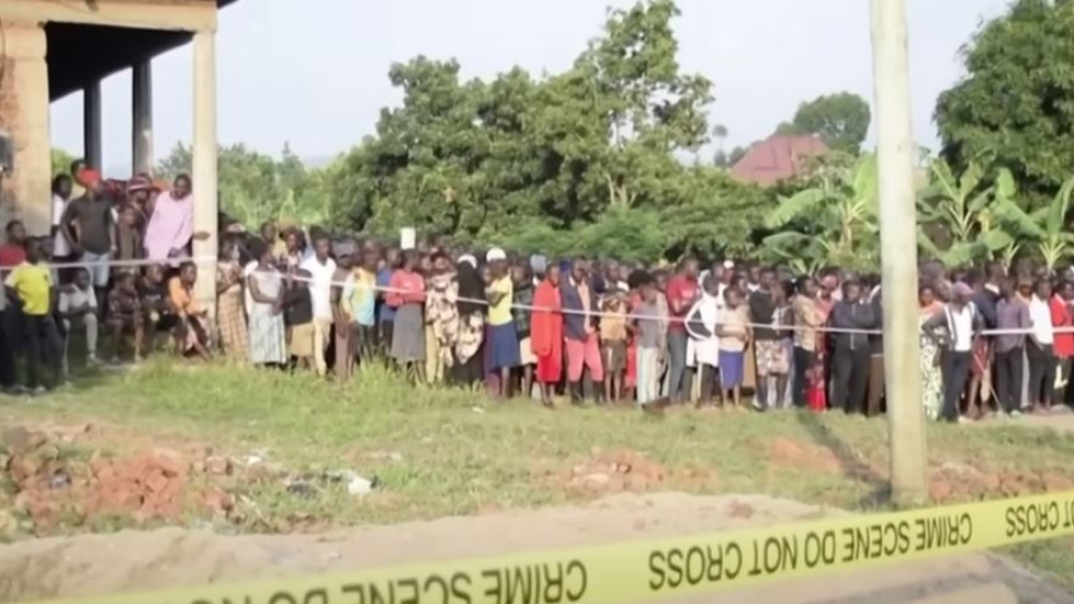 (18+) „Sikítás szakította félbe a gospeldalokat” – terroristák támadtak meg egy ugandai iskolát, sok diák meghalt