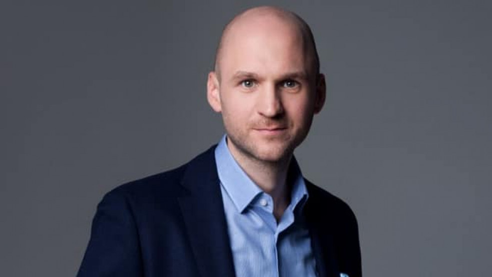 „A fideszeseknek ellenzékiek, néhány ellenzékinek fideszesek vagyunk” – Németh Szilárddal készített interjút a Mandiner