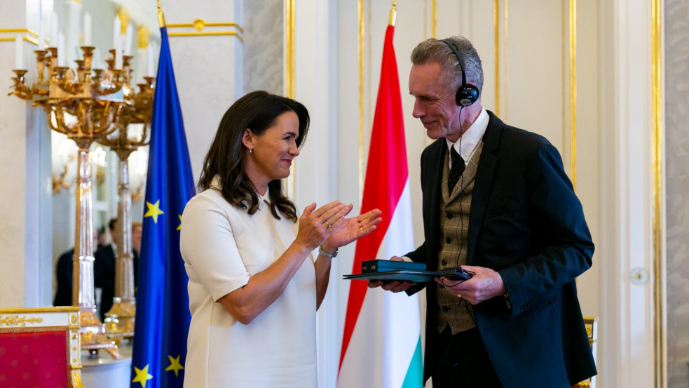 Jordan Peterson állami kitüntetést kapott Novák Katalintól