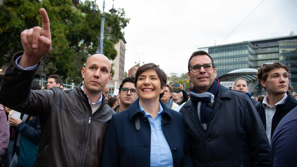 Dobrev Klára 25 európai ország nagykövetségének vezetőivel egyeztetett