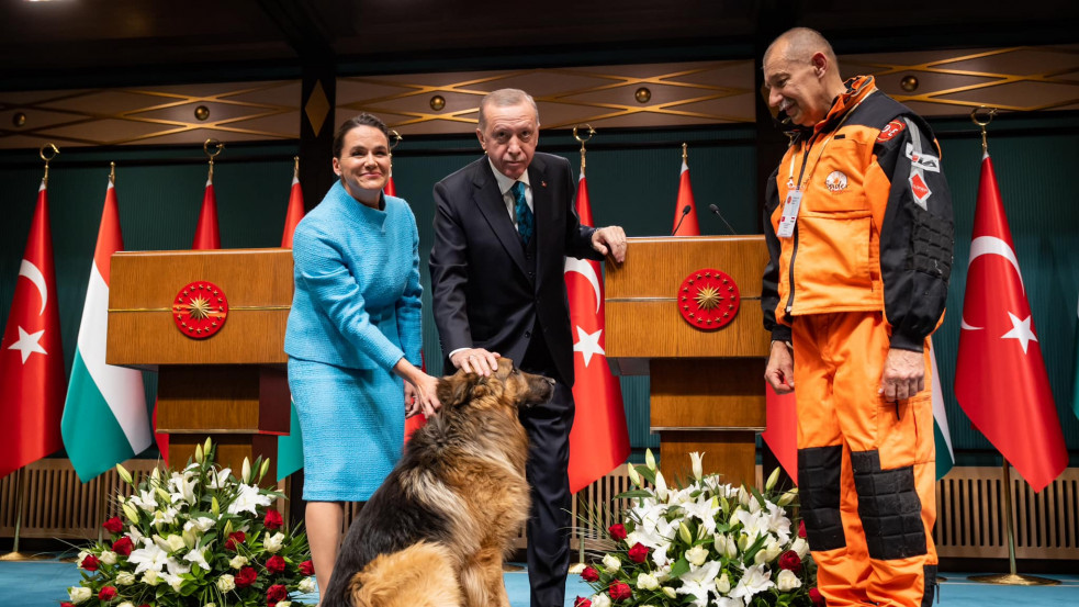 Erdogan közölte, kész minden támogatást megadni Magyarországnak a gázellátás terén