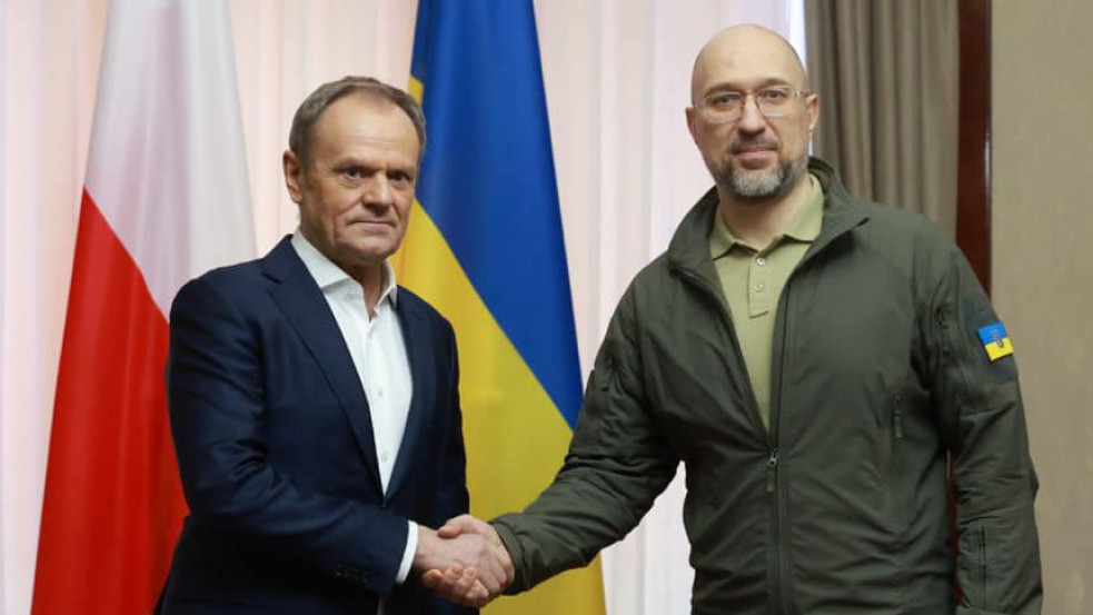 Orbánt támadta Kijevben Tusk: aki semleges, a pokol legsötétebb bugyrait érdemli