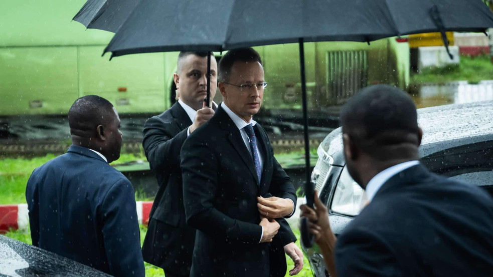 Szijjártó: újabb magyar állampolgárt menekítettek ki Libanonból