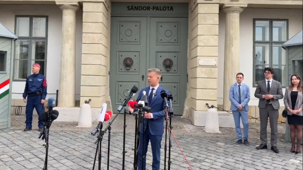 Magyar Péter: nem a Karmelitában lesz a miniszterelnök irodája