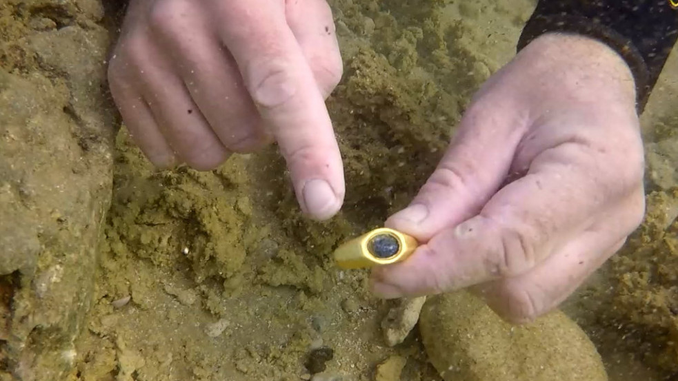 Különleges korai keresztény gyűrűre lelhettek egy elsüllyedt kincseshajón Izraelben