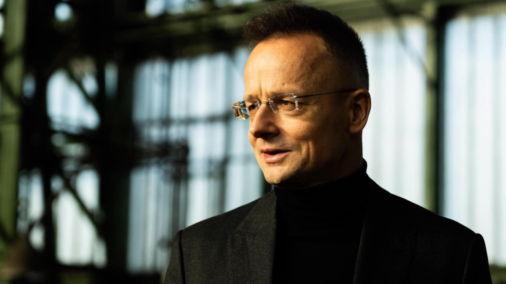 Szijjártó: Leállítottuk az Ukrajnába irányuló dízelüzemanyag-szállítást, amíg nem indul újra a Barátság vezeték