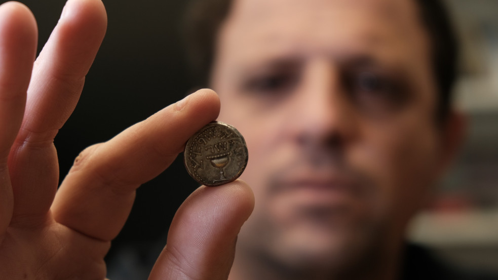 Ókori zsidó érméket próbált kicsempészni Júdea-Szamáriából egy palesztin orvos - Videó