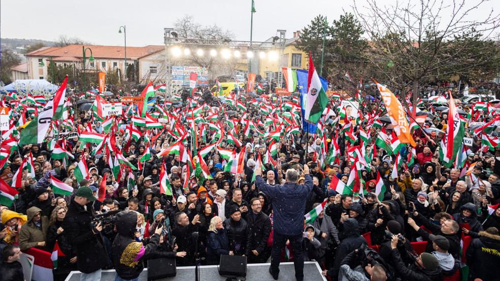 Percről percre: Elstartolt a levélszavazás, közel 20 ezren adták már le a szavazatukat