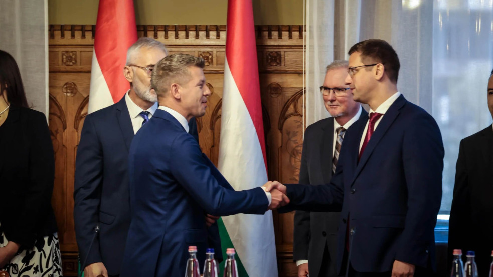 Magyar Péter lemond az EP-képviselőségről, kormányfői eskütételre készül 