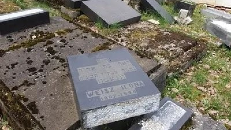 Erdélyi zsidó temetőben gyaláztak meg sírokat az ortodox húsvét napján
