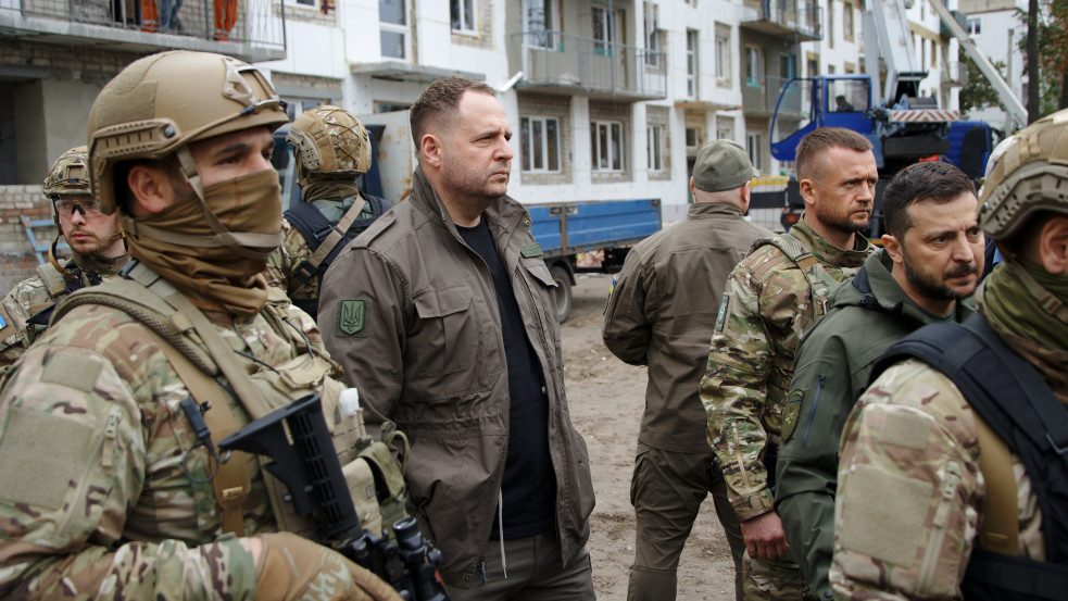 Zelenszkij tanácsadója: lassan halad az ellentámadás, de „közel” az ukrán győzelem