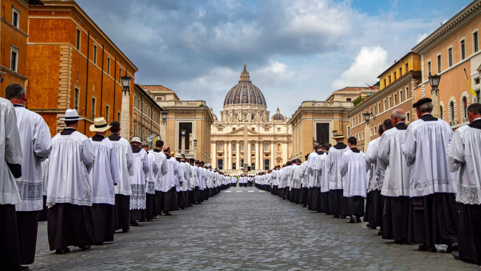Veszélyben az amerikai jobboldal? Titkos hadművelet rombolhatja le az evangéliumi kereszténységet