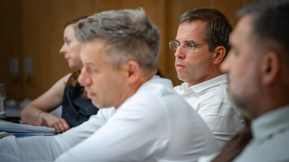 Ruff Bálint támogatja a melegházasságot és az örökbefogadást is