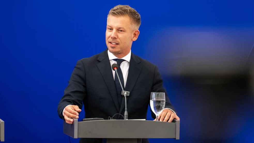 Jön a 100.000 forintos KATA és a „milliárdosadó”