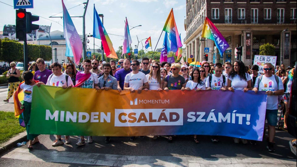 "Fideszes aberráció": Mit kínál az ellenzék LMBTQ-témában